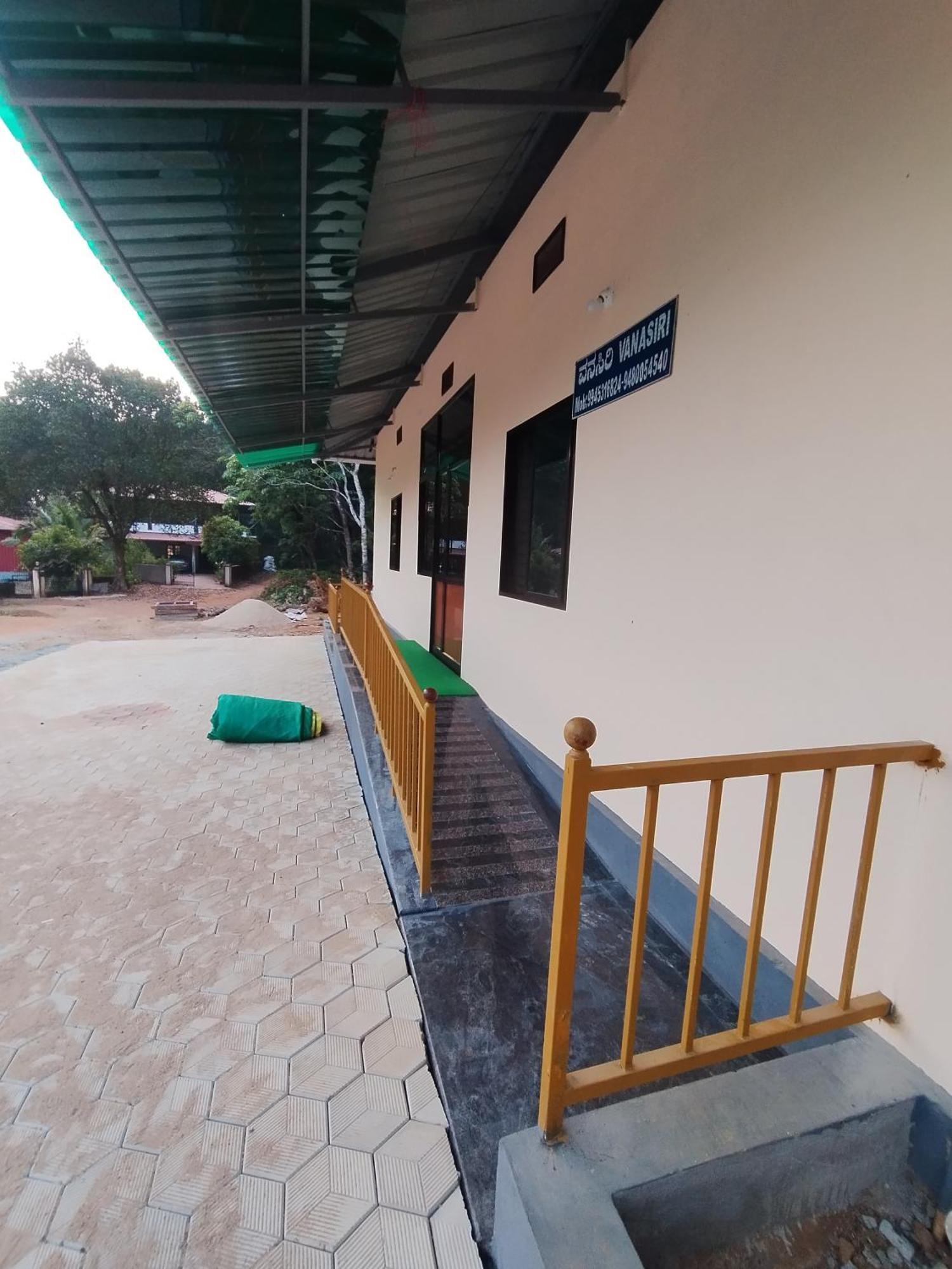 Vanasiri Cottage Dharmastala Kültér fotó